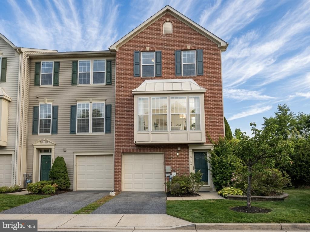 9746 HARVESTER CIRCLE Unit: 9746