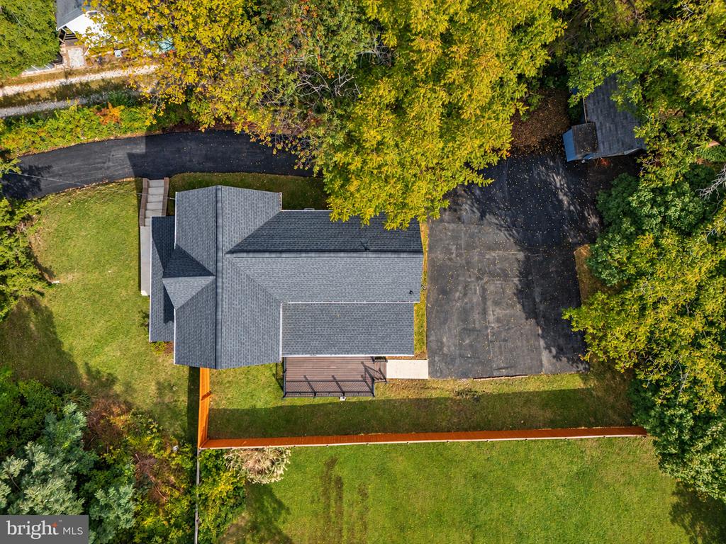 7725 YORK ROAD