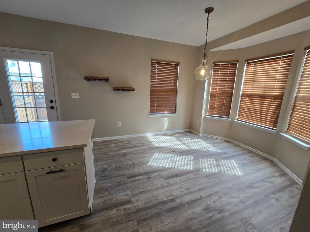 24 HALLSDALE COURT
