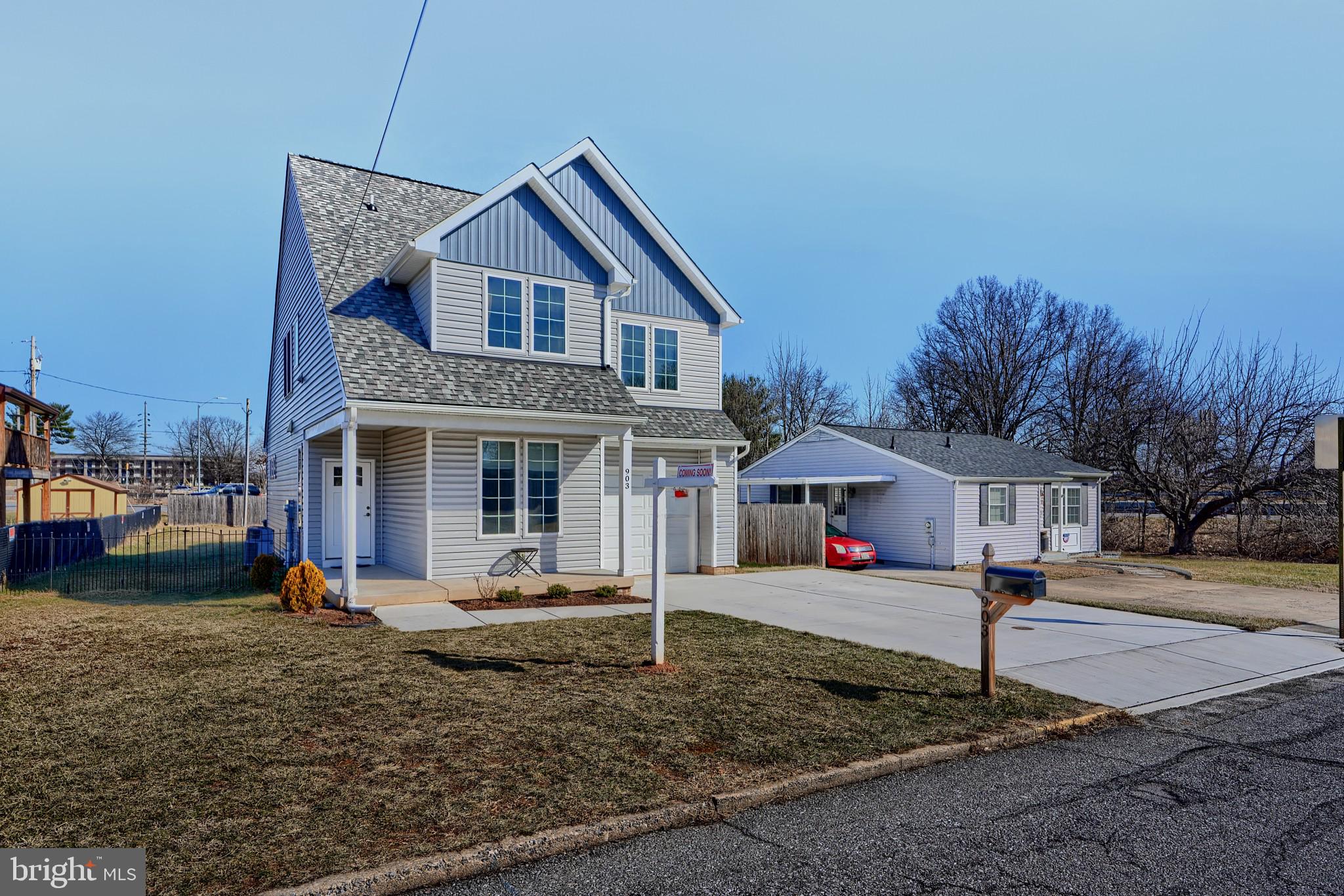 903 Walnut St