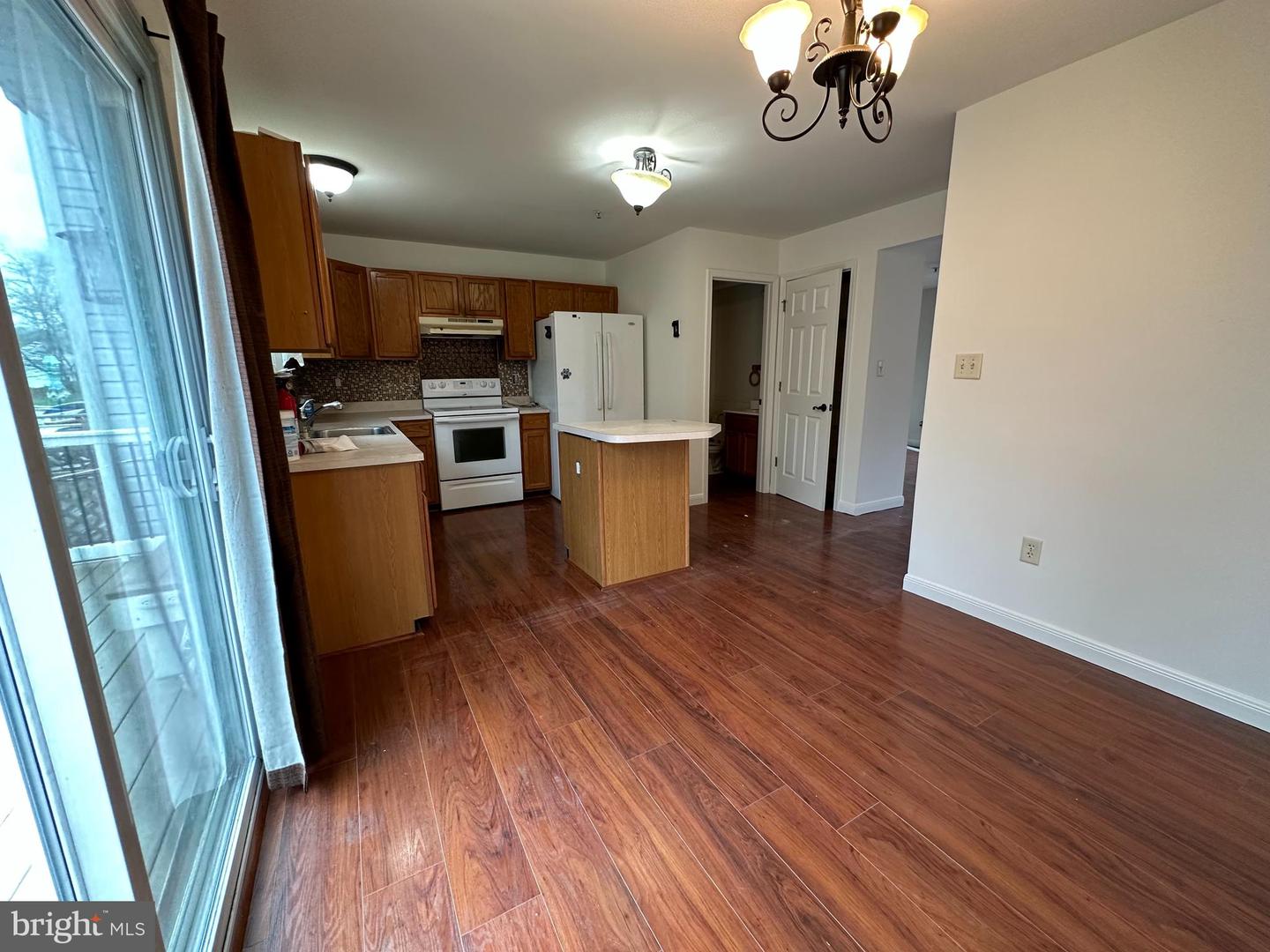 1238 Splashing Brook Dr