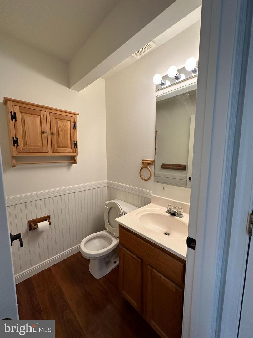 1238 Splashing Brook Dr