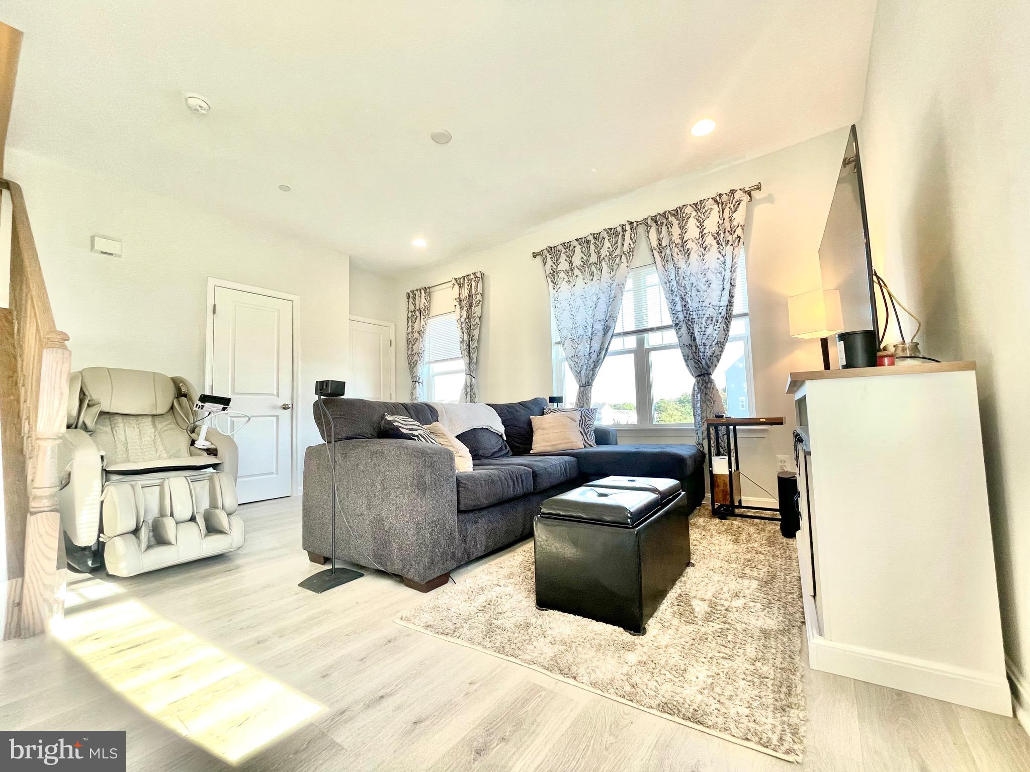 787 Magnolia Ridge Ct