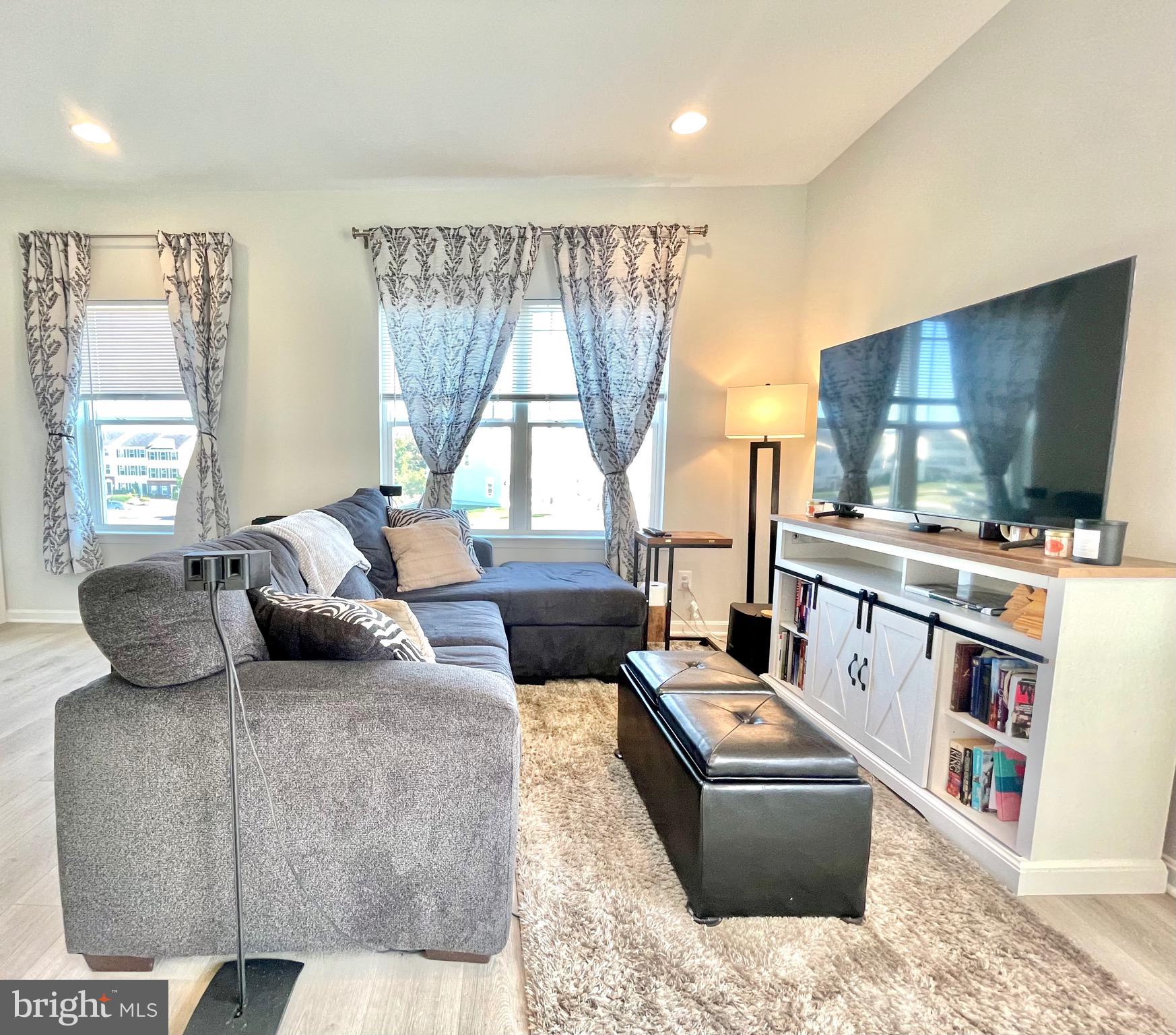 787 Magnolia Ridge Ct