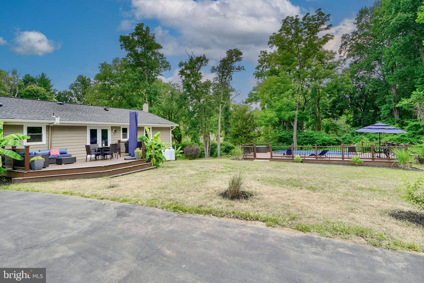 3002 Goat Hill Rd