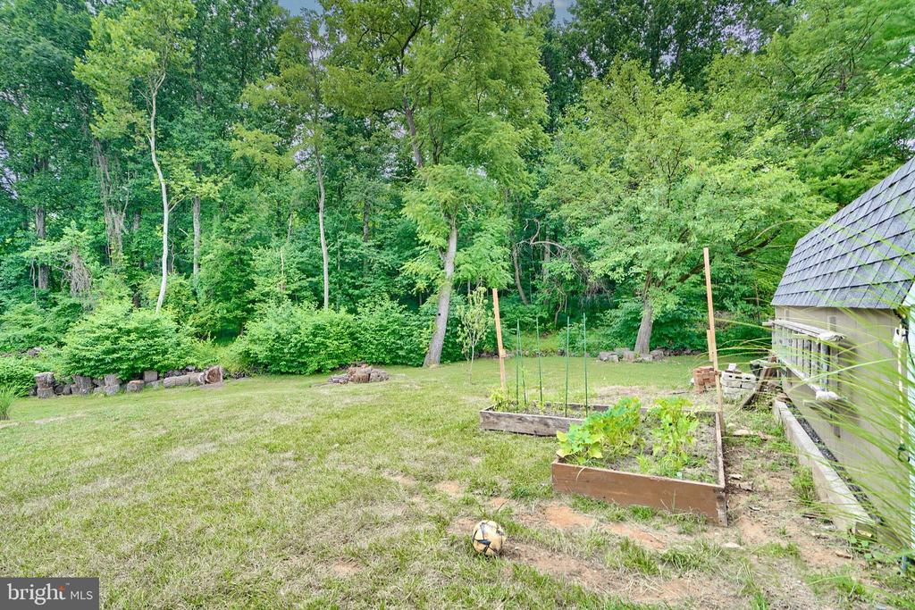 3002 Goat Hill Rd