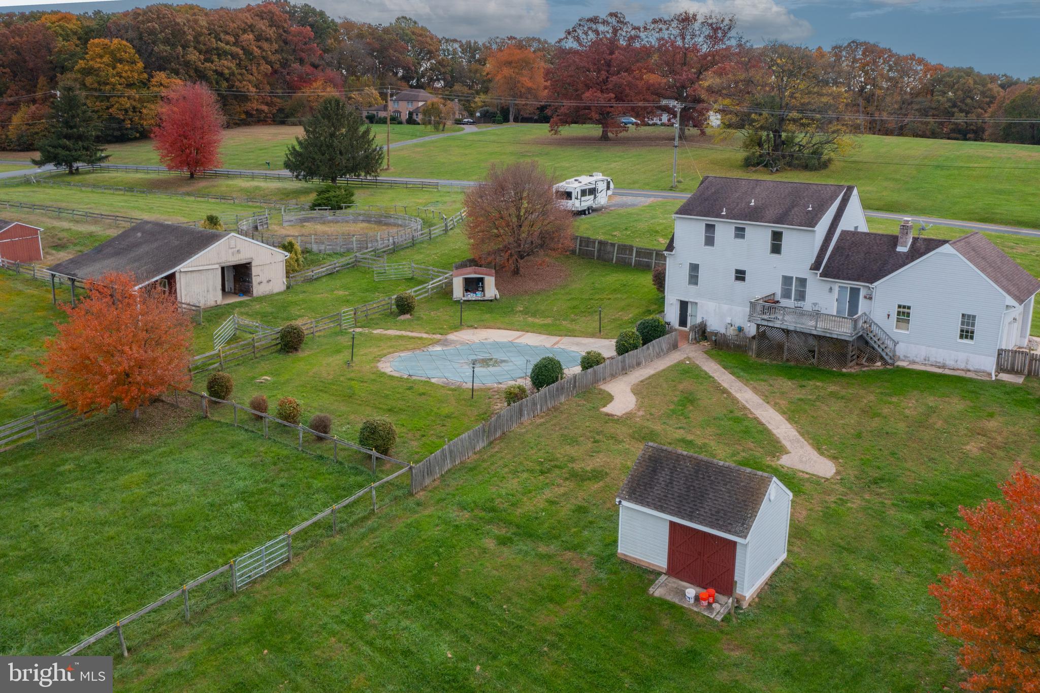 1420 Heaps Rd