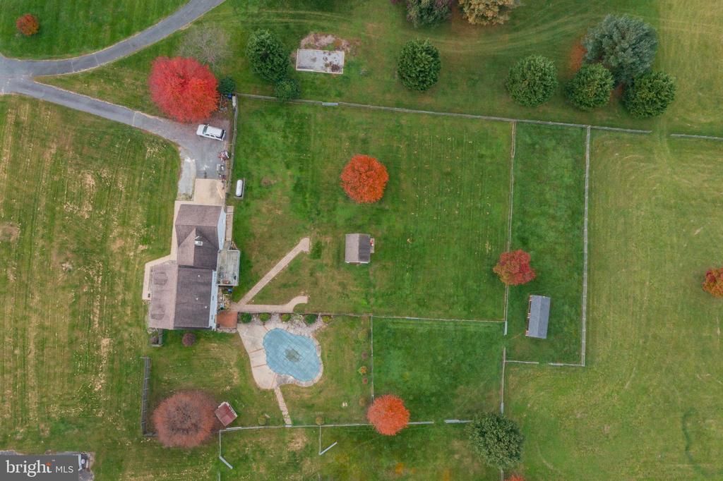 1420 Heaps Rd