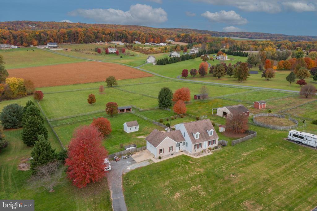 1420 Heaps Rd