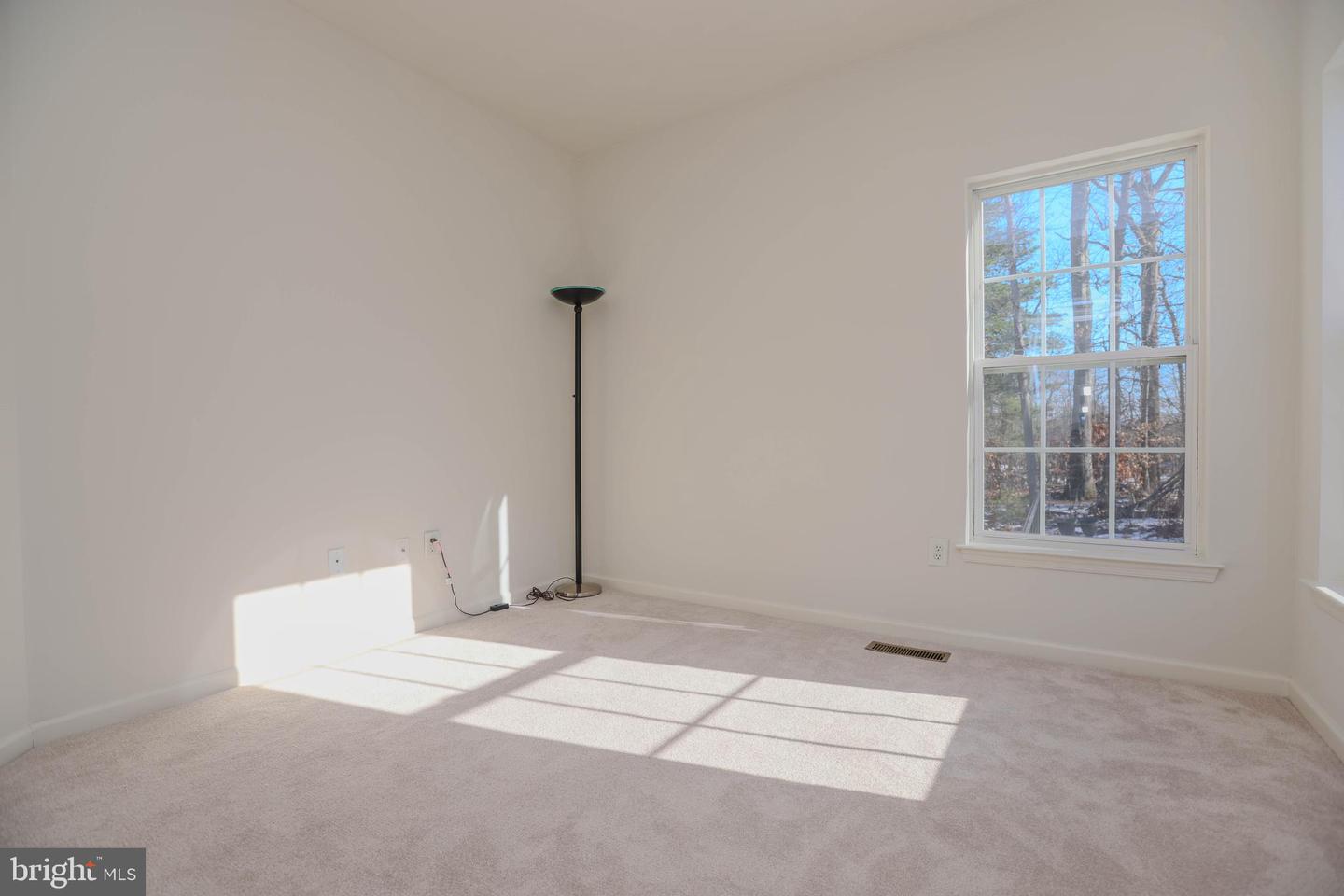 307 Loganwood Ct
