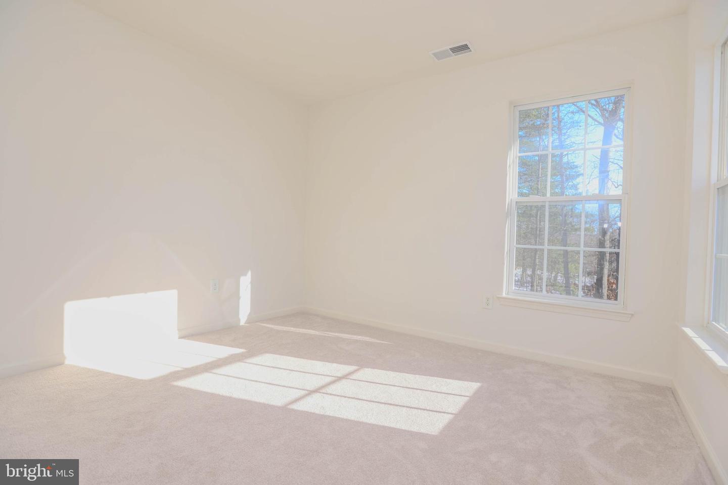 307 Loganwood Ct