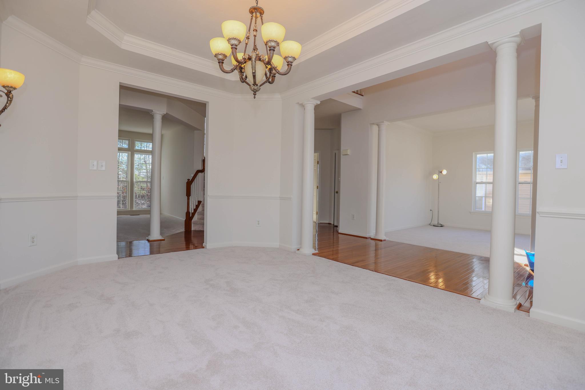 307 Loganwood Ct