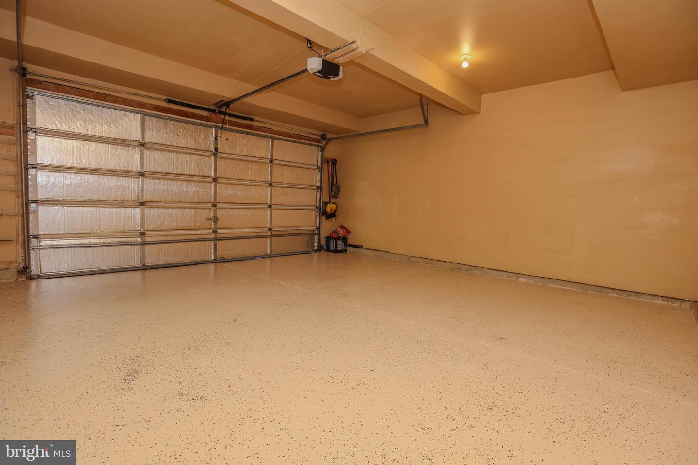 307 Loganwood Ct