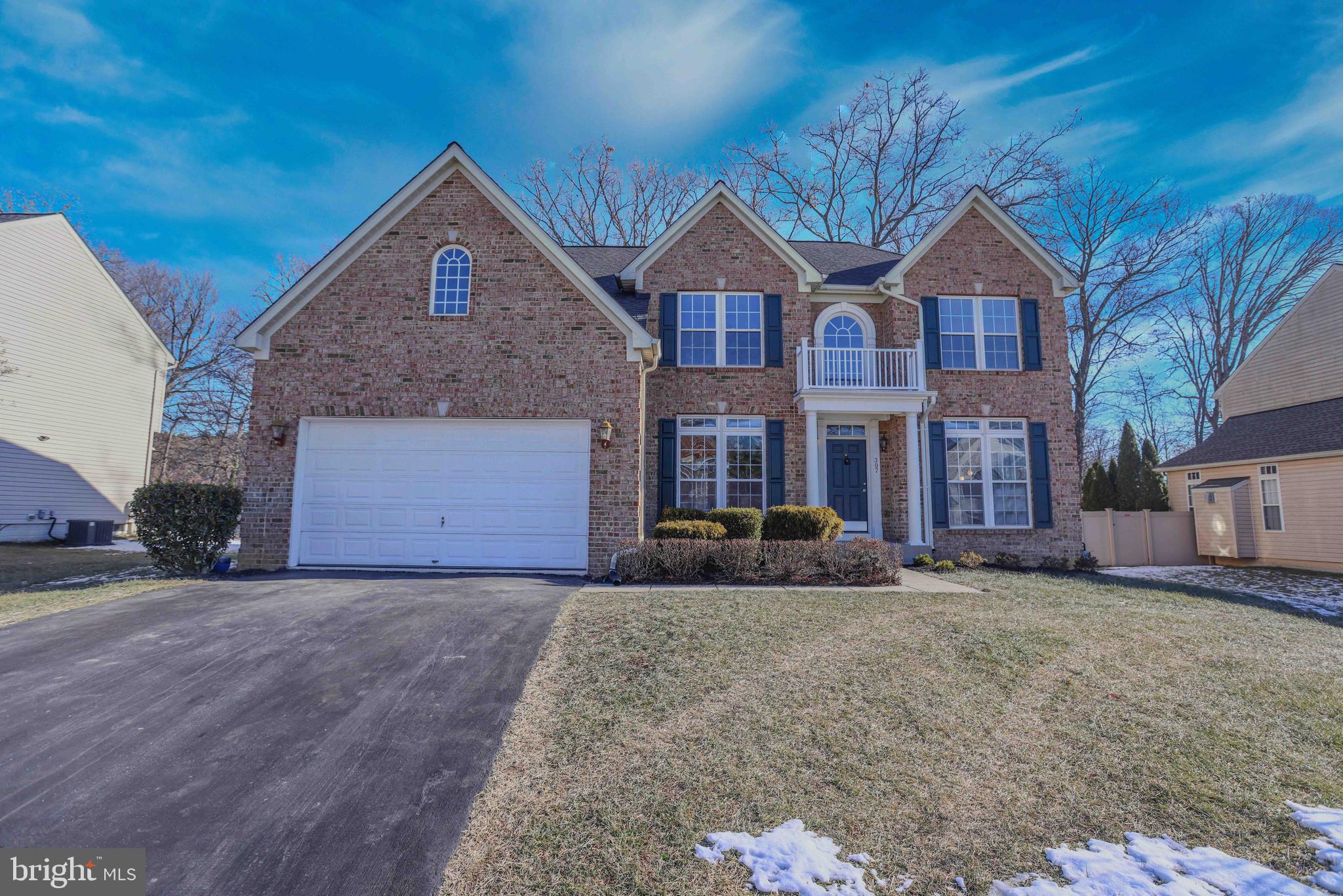 307 Loganwood Ct