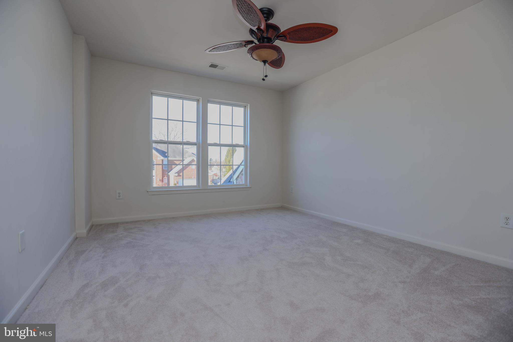 307 Loganwood Ct