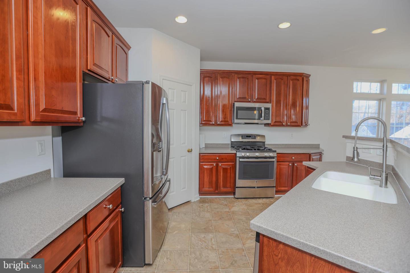 307 Loganwood Ct