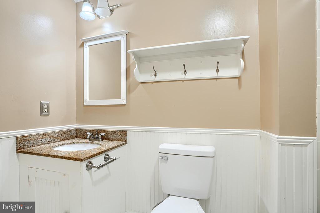 322 DELMAR COURT