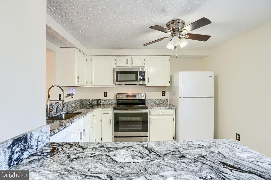 322 DELMAR COURT