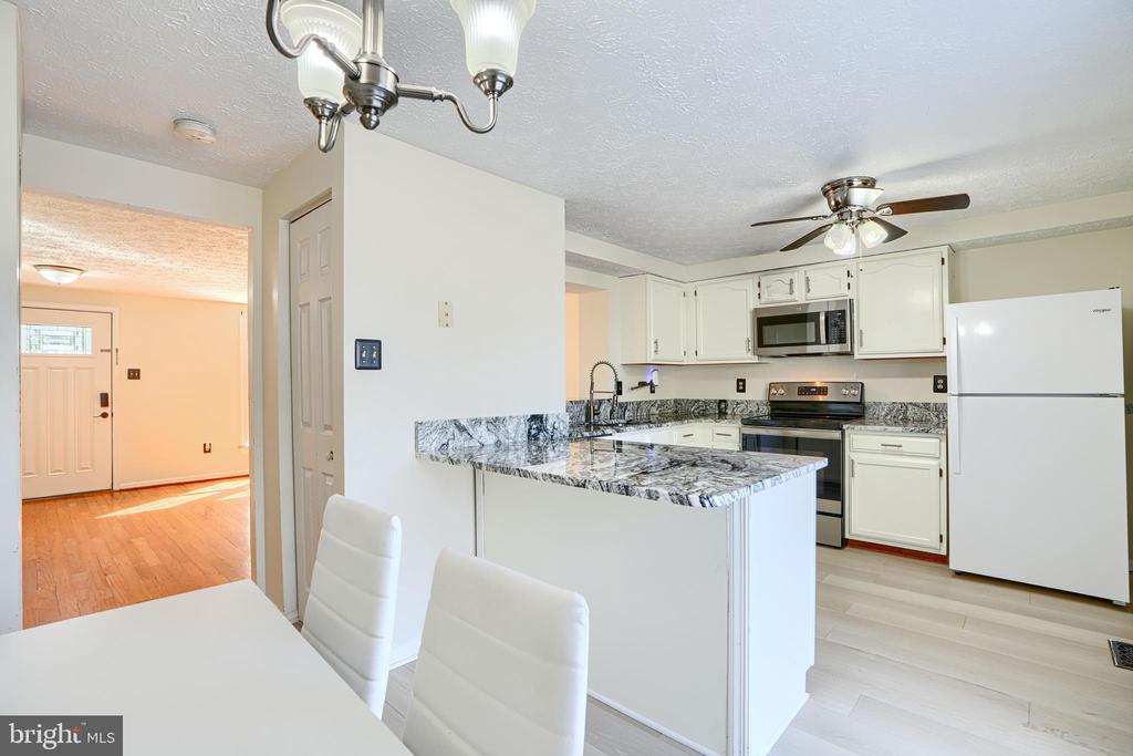 322 DELMAR COURT