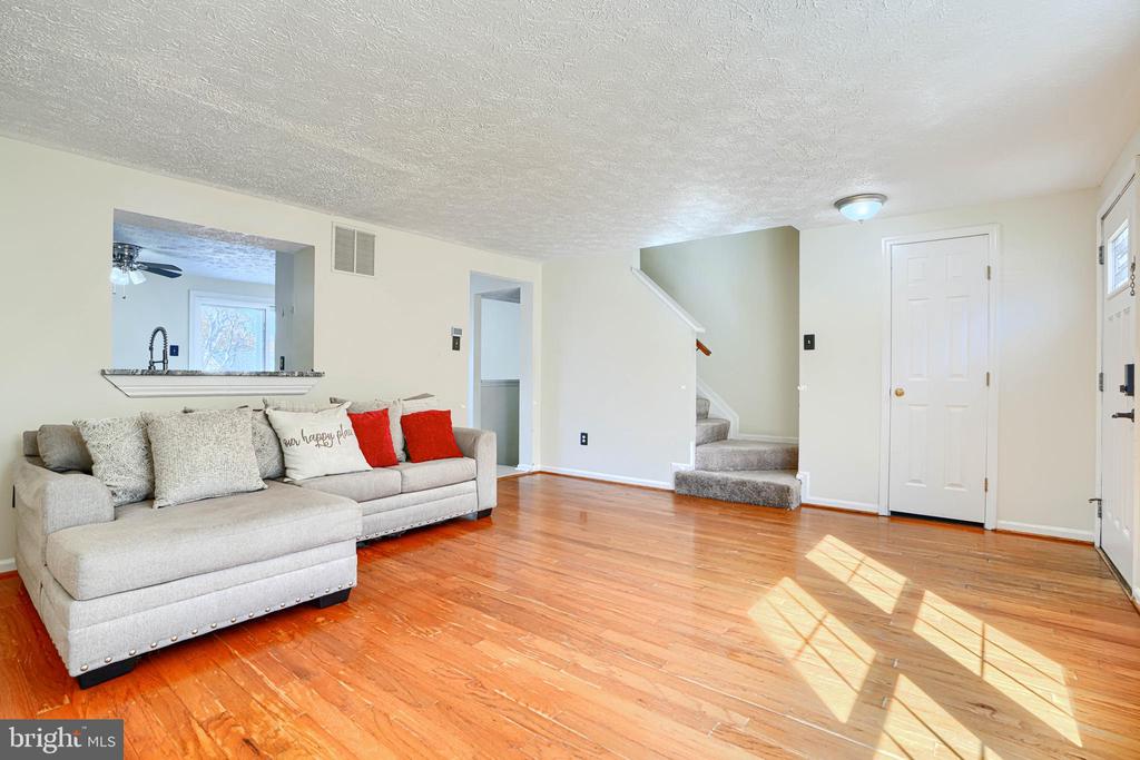 322 DELMAR COURT