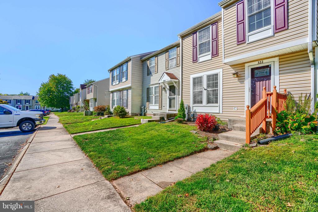 322 DELMAR COURT