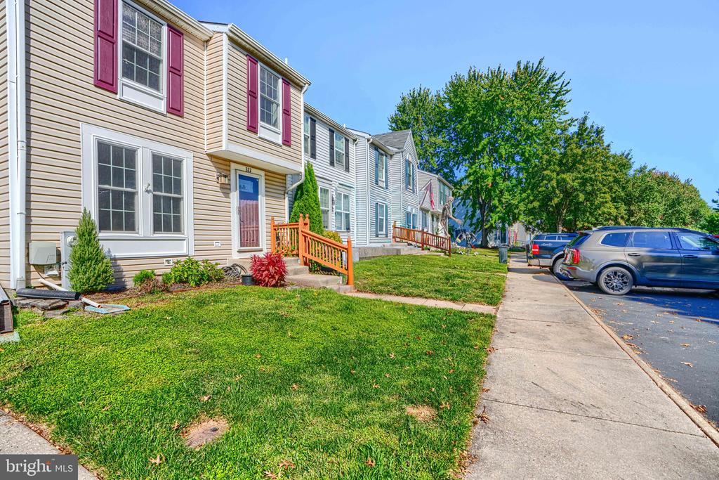 322 DELMAR COURT