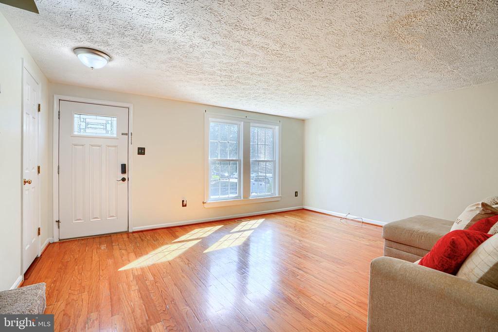 322 DELMAR COURT