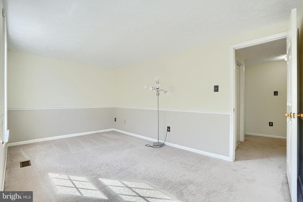 322 DELMAR COURT