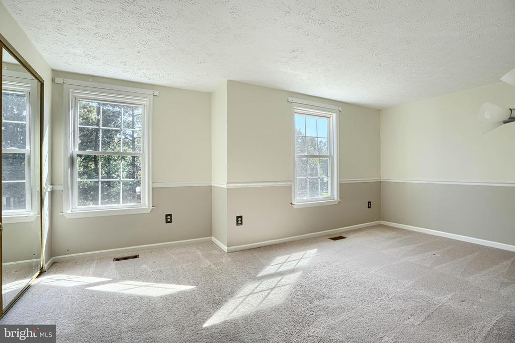 322 DELMAR COURT
