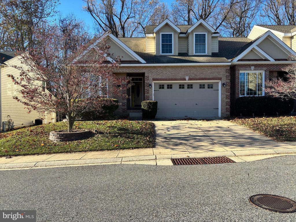 714 PERTHSHIRE PLACE