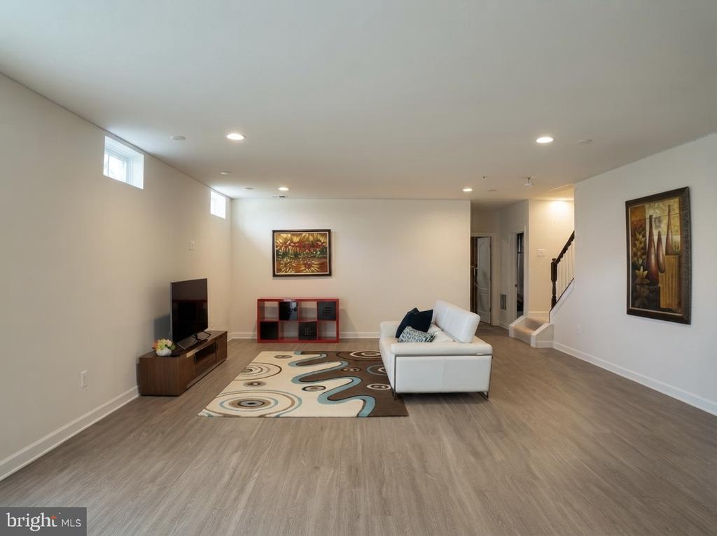 1308 MOSCATO WAY