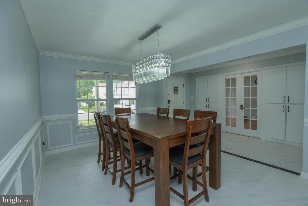 1813 CHAROLAIS COURT