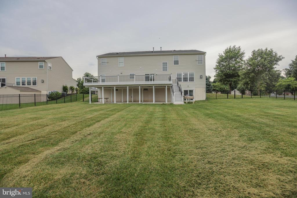 1813 CHAROLAIS COURT