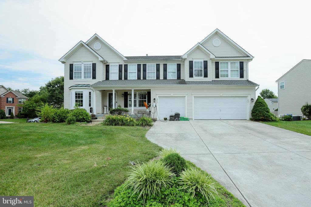 1813 CHAROLAIS COURT