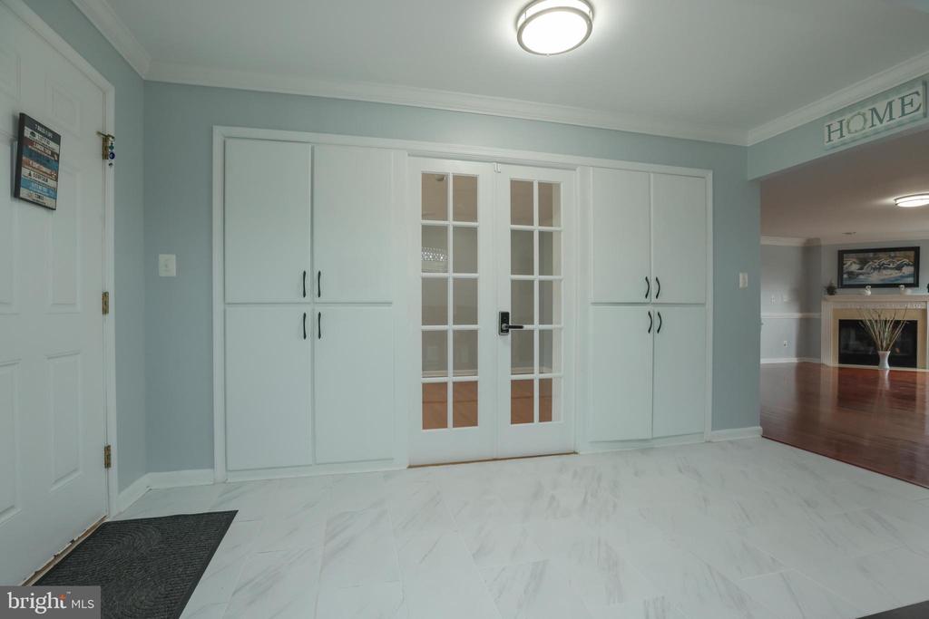 1813 CHAROLAIS COURT