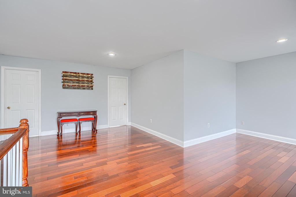1813 CHAROLAIS COURT