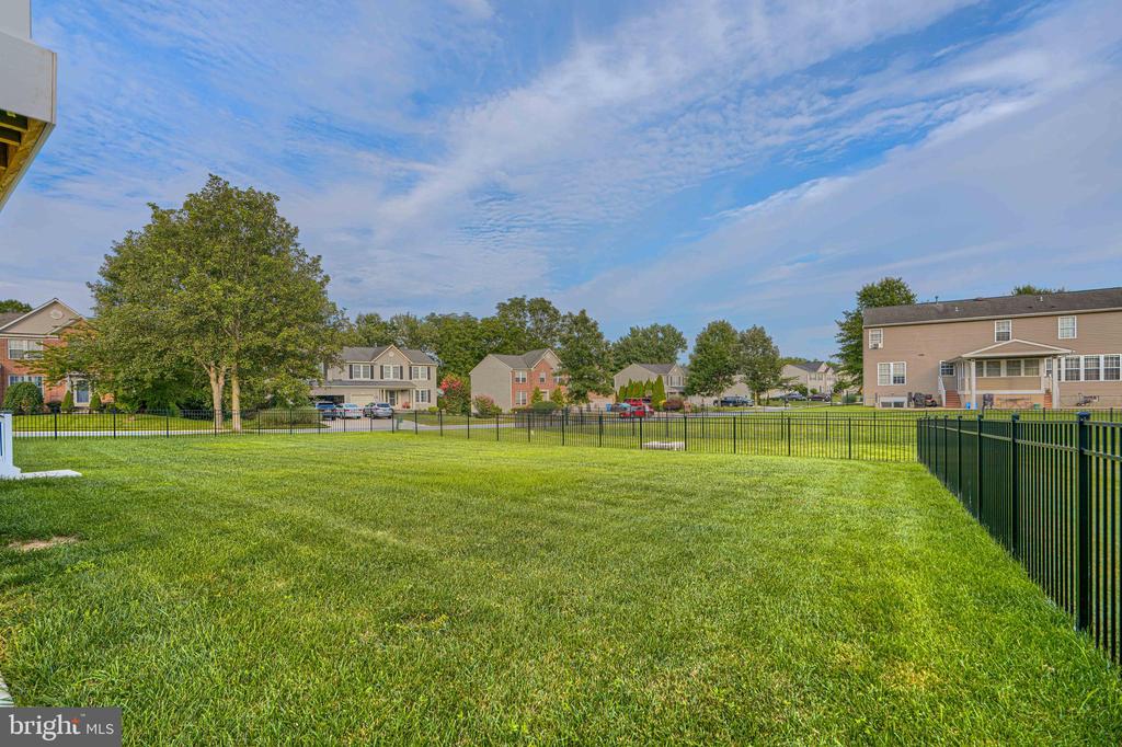1813 CHAROLAIS COURT