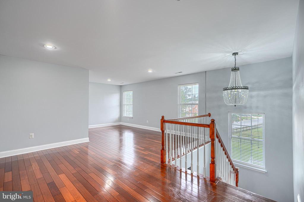 1813 CHAROLAIS COURT
