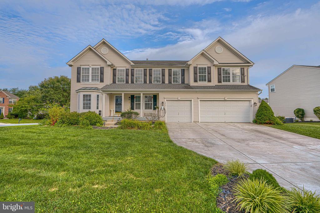 1813 CHAROLAIS COURT