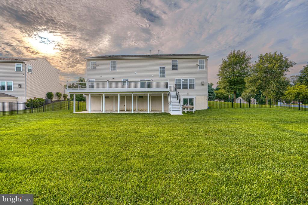 1813 CHAROLAIS COURT