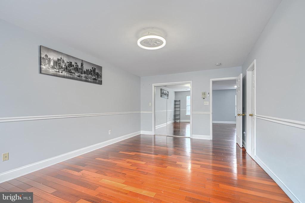1813 CHAROLAIS COURT