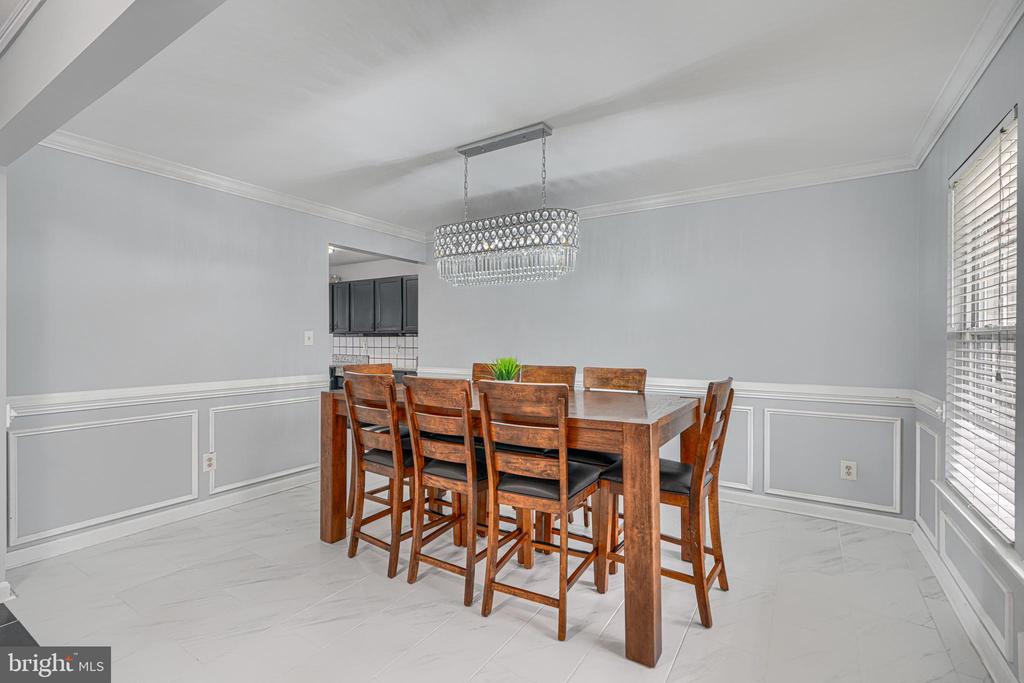 1813 CHAROLAIS COURT