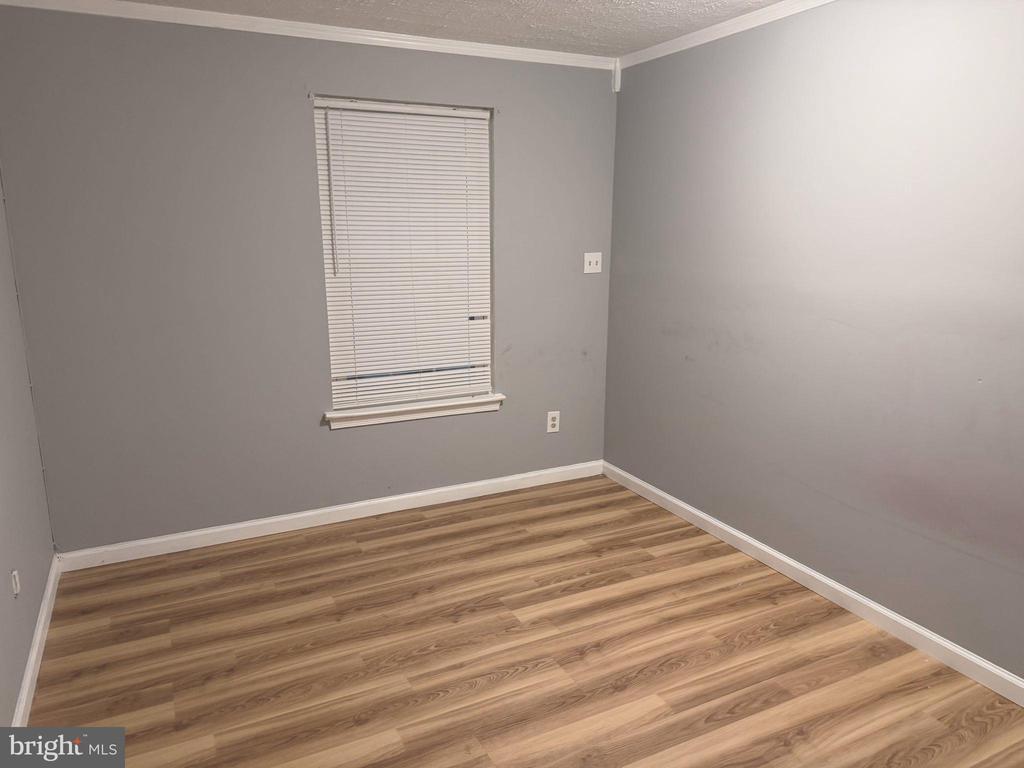 220 FERRING COURT