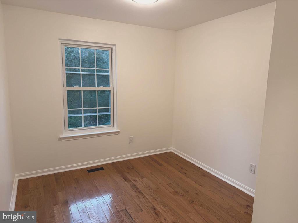 220 FERRING COURT