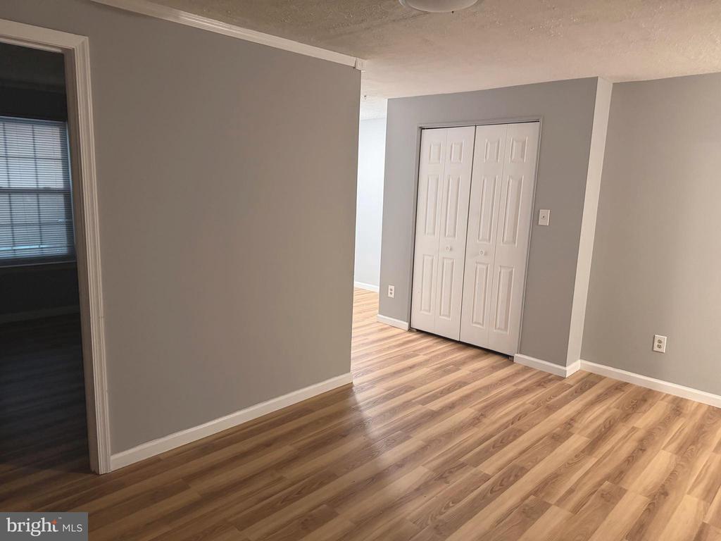 220 FERRING COURT