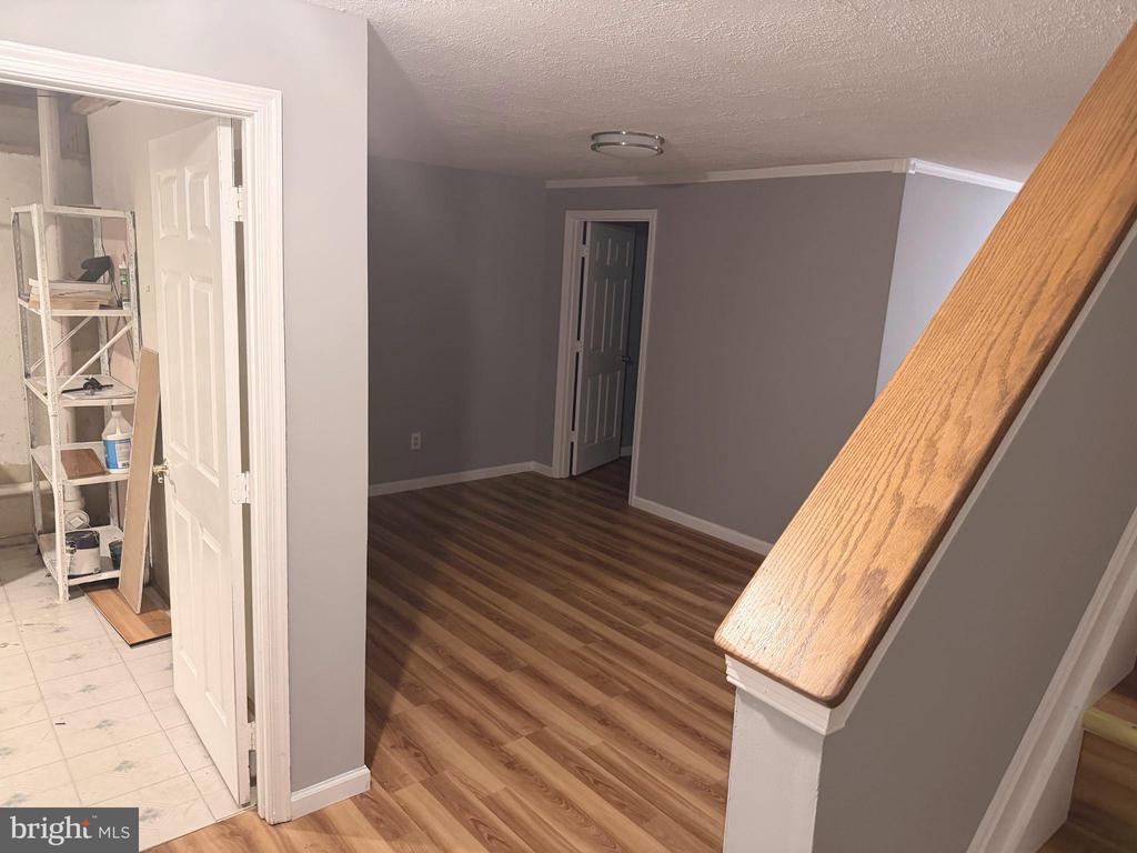 220 FERRING COURT