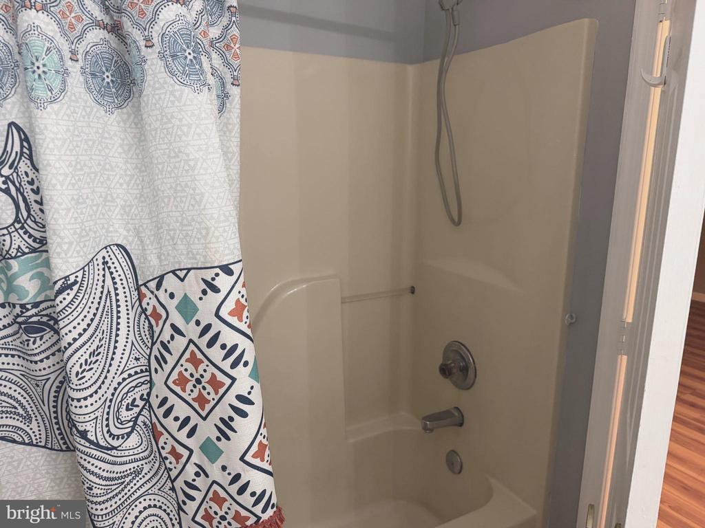 220 FERRING COURT