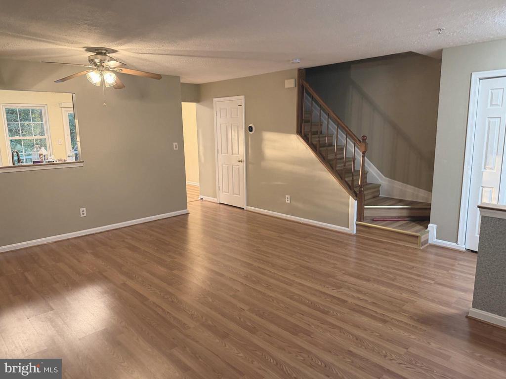 220 FERRING COURT