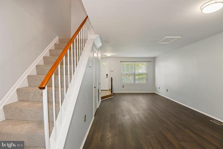 6844 Ducketts Ln #36-2