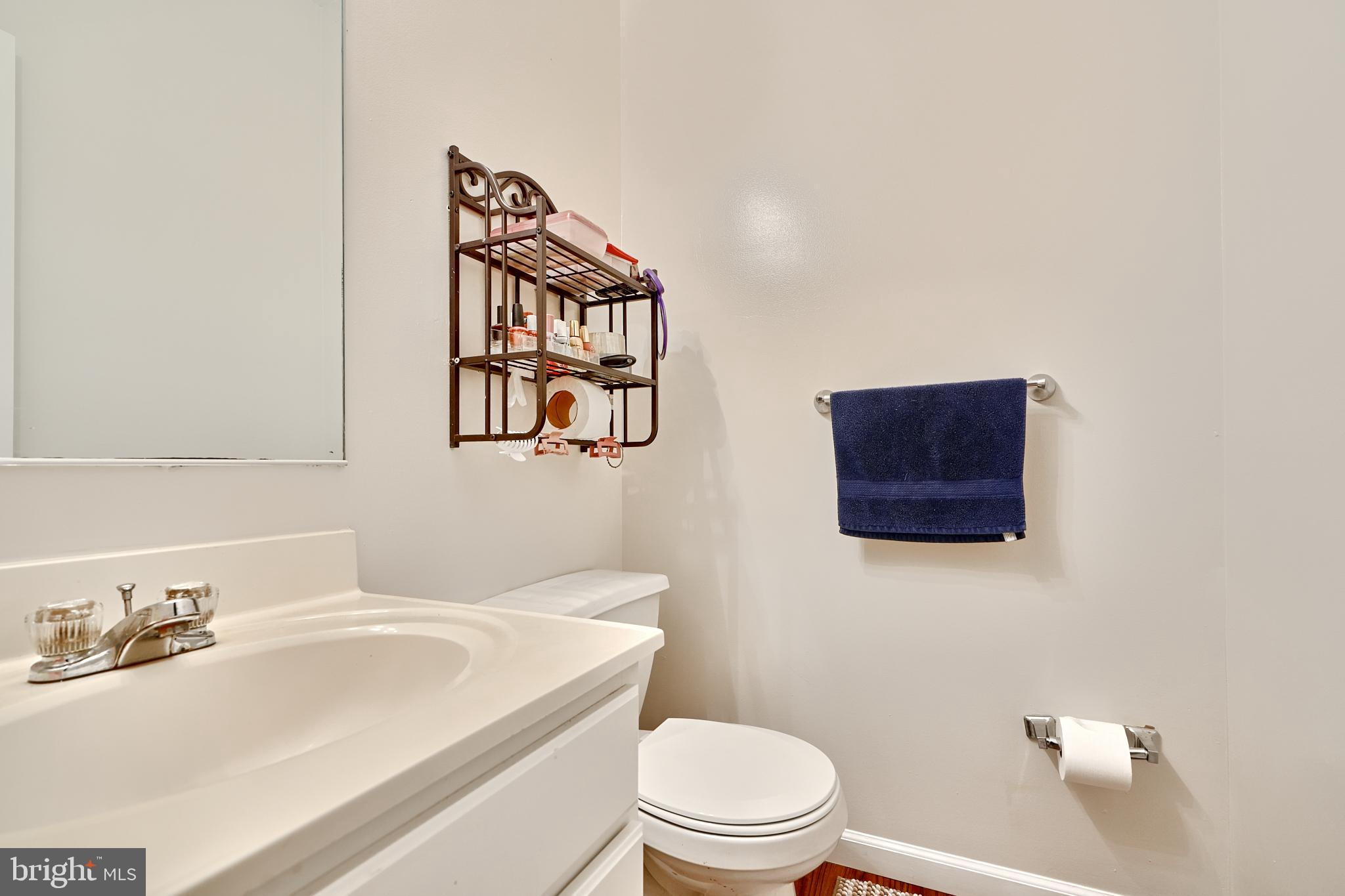 8407 Gold Sunset Way